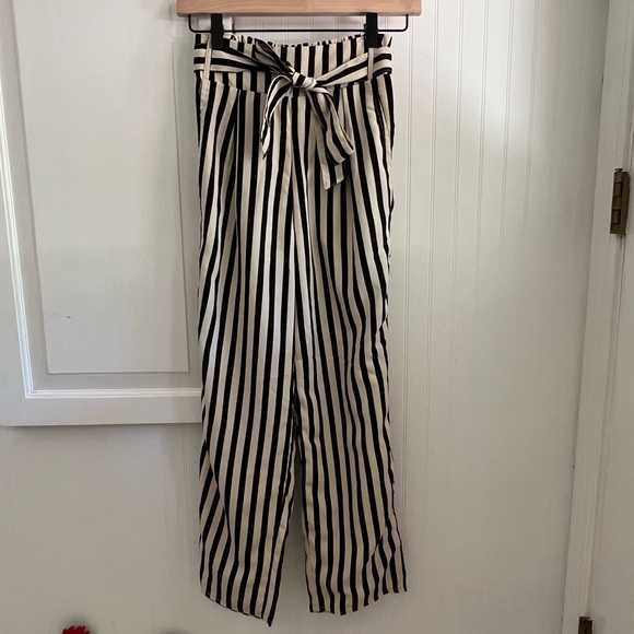 Amuse Society Top and Bottom Matching Set NWT - Picture 5 of 8